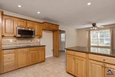 313 Old Farm Road, Perry, GA 31069 - Photo 24