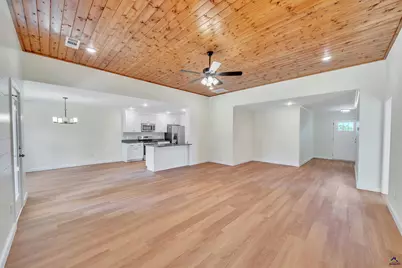 121 Early Drive, Byron, GA 31008 - Photo 6