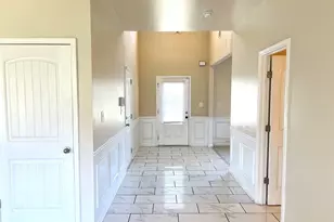 807 Citrona Dr, Byron, GA 31008 - Photo 2