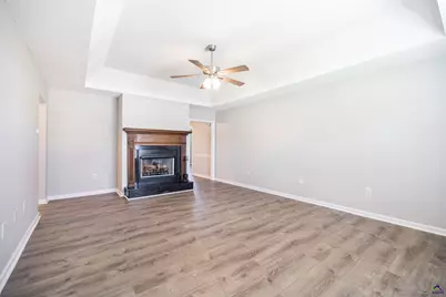309 Deerfield Circle, Warner Robins, GA 31088 - Photo 4