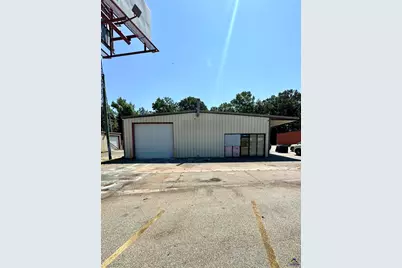 392 Carl Vinson Parkway, Warner Robins, GA 31088 - Photo 1