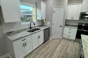 264 Beau Claire Cir, Byron, GA 31008 - Photo 4