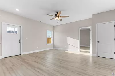 238 Beau Claire Circle, Warner Robins, GA 31008 - Photo 4