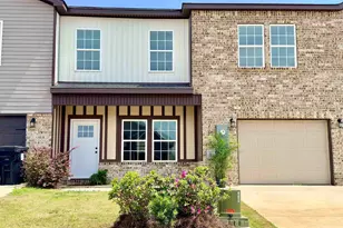 212 Beau Claire Cir, Warner Robins, GA 31008 - Photo 2