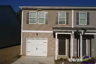 318 NW Oakwood Dr, Milledgeville, GA 31061 - Photo 1