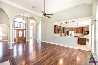 208 Twelve Oaks Drive, Warner Robins, GA 31088 - Photo 14