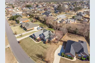 208 Twelve Oaks Drive, Warner Robins, GA 31088 - Photo 4