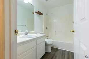 113 Lake Lillian Dr, Perry, GA 31069 - Photo 14