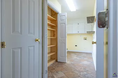 113 Lake Lillian Drive, Perry, GA 31069 - Photo 8