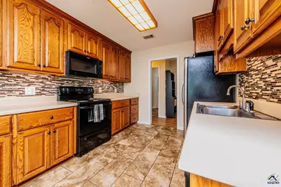 611 Sark Drive, Warner Robins, GA 31088 - Photo 8