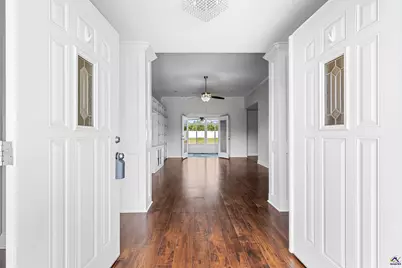 403 Lamplight Drive, Byron, GA 31008 - Photo 2