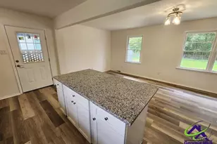 121 Highland Dr, Warner Robins, GA 31088 - Photo 4