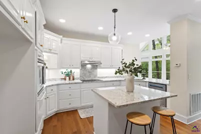 128 N Wolf Creek Drive, Macon, GA 31210 - Photo 8