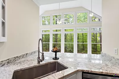 128 N Wolf Creek Drive, Macon, GA 31210 - Photo 12