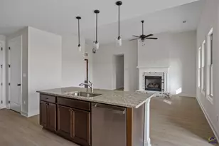 206 Farmland Circle, Perry, GA 31069 - Photo 8