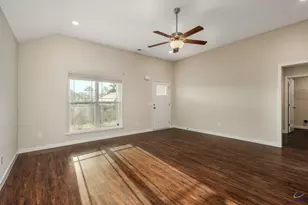 126 Jaybee Dr, Warner Robins, GA 31088 - Photo 6