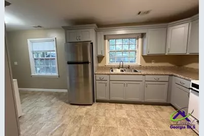 1007 1/2 Third Street, Perry, GA 31069 - Photo 2