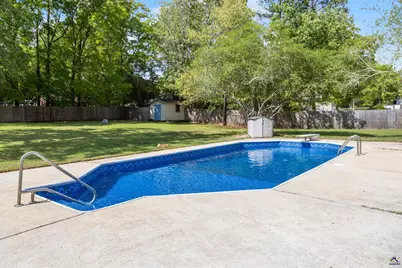 105 Surrey Place, Perry, GA 31069 - Photo 4