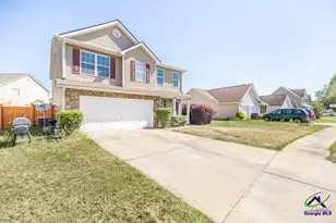 212 Burr Dr, Byron, GA 31008 - Photo 2