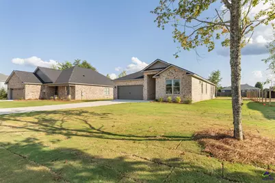 224 Farmland Circle, Perry, GA 31069 - Photo 2