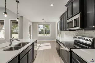 224 Farmland Circle, Perry, GA 31069 - Photo 14