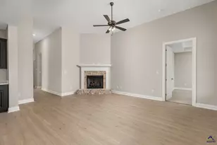 224 Farmland Circle, Perry, GA 31069 - Photo 8