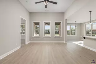 224 Farmland Circle, Perry, GA 31069 - Photo 6