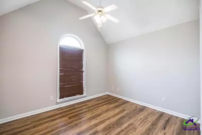 1828 S Houston Lake Road, Kathleen, GA 31047 - Photo 26