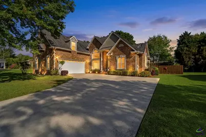 100 Constance Court, Perry, GA 31069 - Photo 1