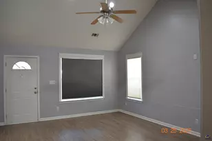 135 Cedarland, Warner Robins, GA 31088 - Photo 2