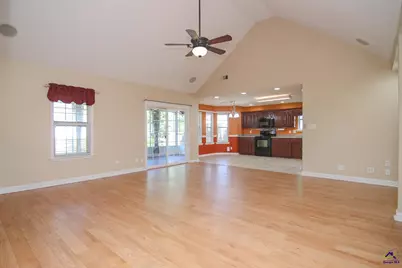 125 Knights Bridge, Warner Robins, GA 31093 - Photo 6