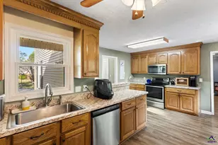 106 S Oaks Ln, Warner Robins, GA 31088 - Photo 12