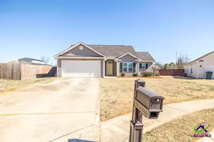 204 Allington Walk, Warner Robins, GA 31088 - Photo 2