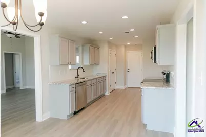 608 Daisy Drive, Perry, GA 31069 - Photo 12