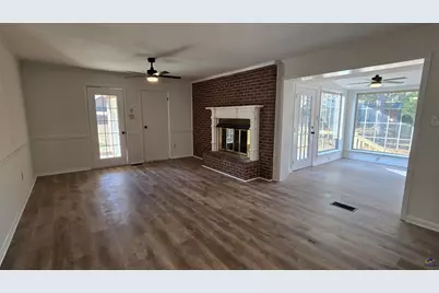 101 Vivian Drive, Byron, GA 31008 - Photo 12