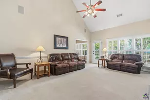 10 Willow Lake Dr, Warner Robins, GA 31093 - Photo 14