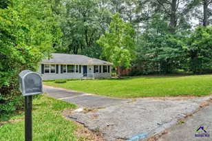 202 Springdale Dr, Warner Robins, GA 31069 - Photo 10