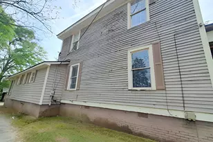 401 Forsyth St, Barnesville, GA 30204 - Photo 4