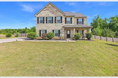 146 Caroline Court, Macon, GA 31210 - Photo 2