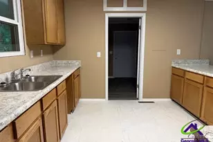 6045 Skipperton Rd, Macon, GA 31216 - Photo 8