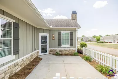 408 Nandina  Court, Warner Robins, GA 31088 - Photo 4