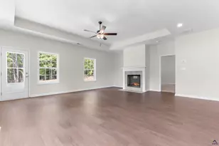 1046 Sun Valley Ct, Macon, GA 31211 - Photo 2