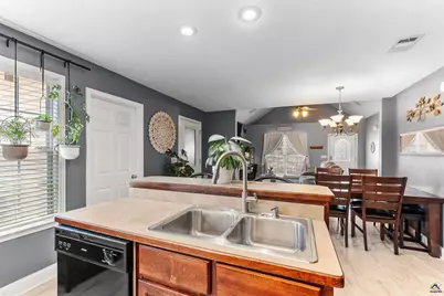 418 Covington Cove, Byron, GA 31008 - Photo 16
