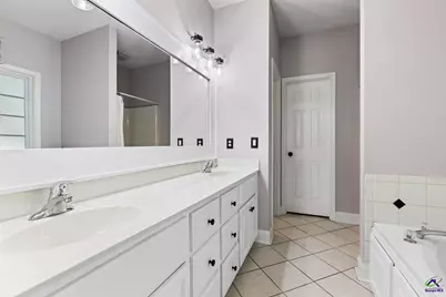 218 Knob Hill Drive, Warner Robins, GA 31088 - Photo 18