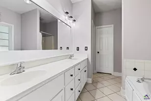 218 Knob Hill Dr, Warner Robins, GA 31088 - Photo 18