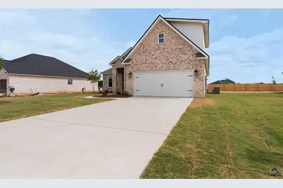 218 Farmland Circle, Perry, GA 31069 - Photo 2