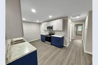 319 Airman Boulevard, Warner Robins, GA 31088 - Photo 8