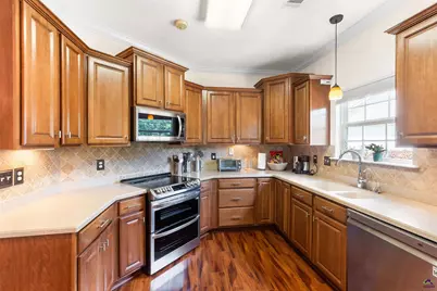 154 Fairway Oaks Drive, Perry, GA 31069 - Photo 22