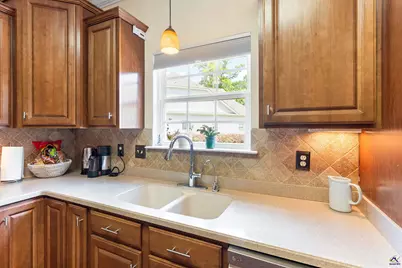 154 Fairway Oaks Drive, Perry, GA 31069 - Photo 24