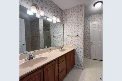 227 Crestwood Circle, Centerville, GA 31028 - Photo 2